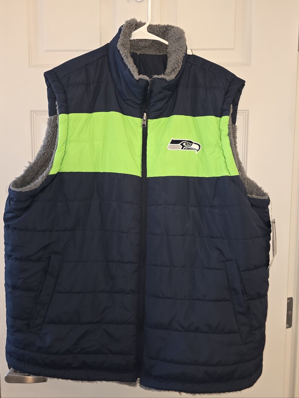 Seattle Seahawks Reversible Men's Navy & Lime Puffer Fleece Vest XXL NFL NWT